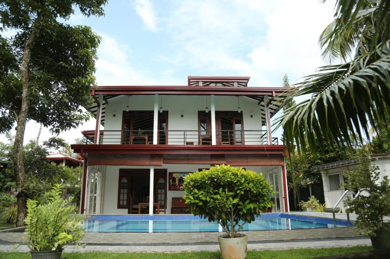 Villa A.SMS Induruwa Esterno foto