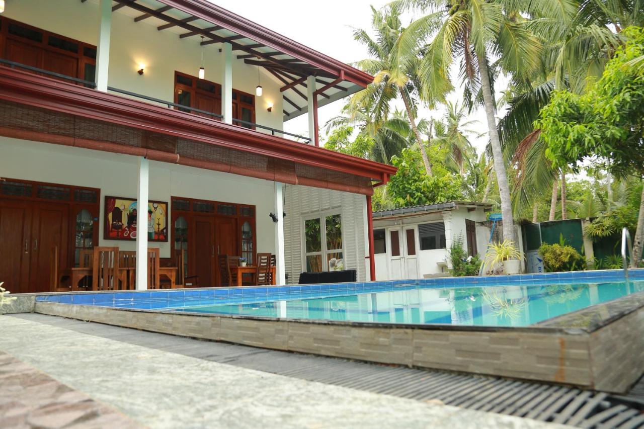 Villa A.SMS Induruwa Esterno foto