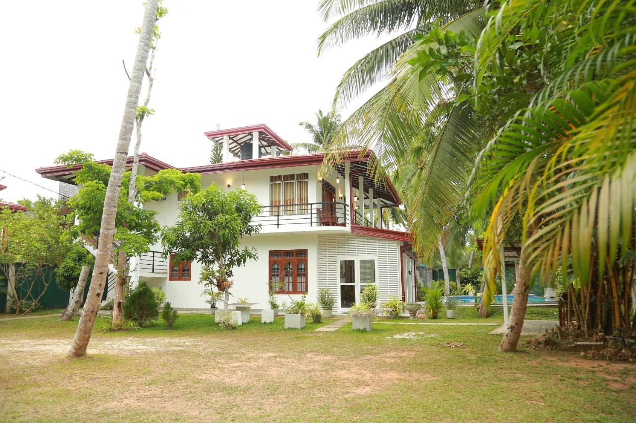 Villa A.SMS Induruwa Esterno foto