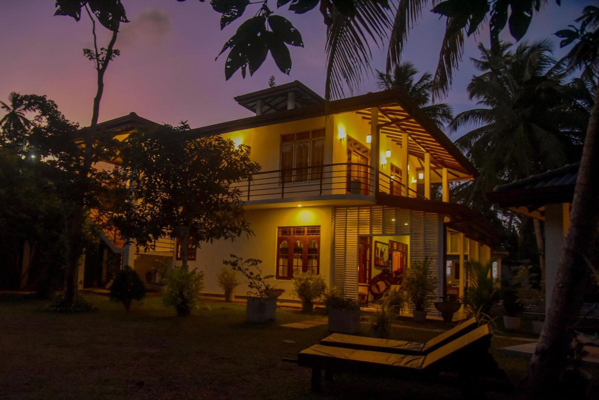 Villa A.SMS Induruwa Esterno foto